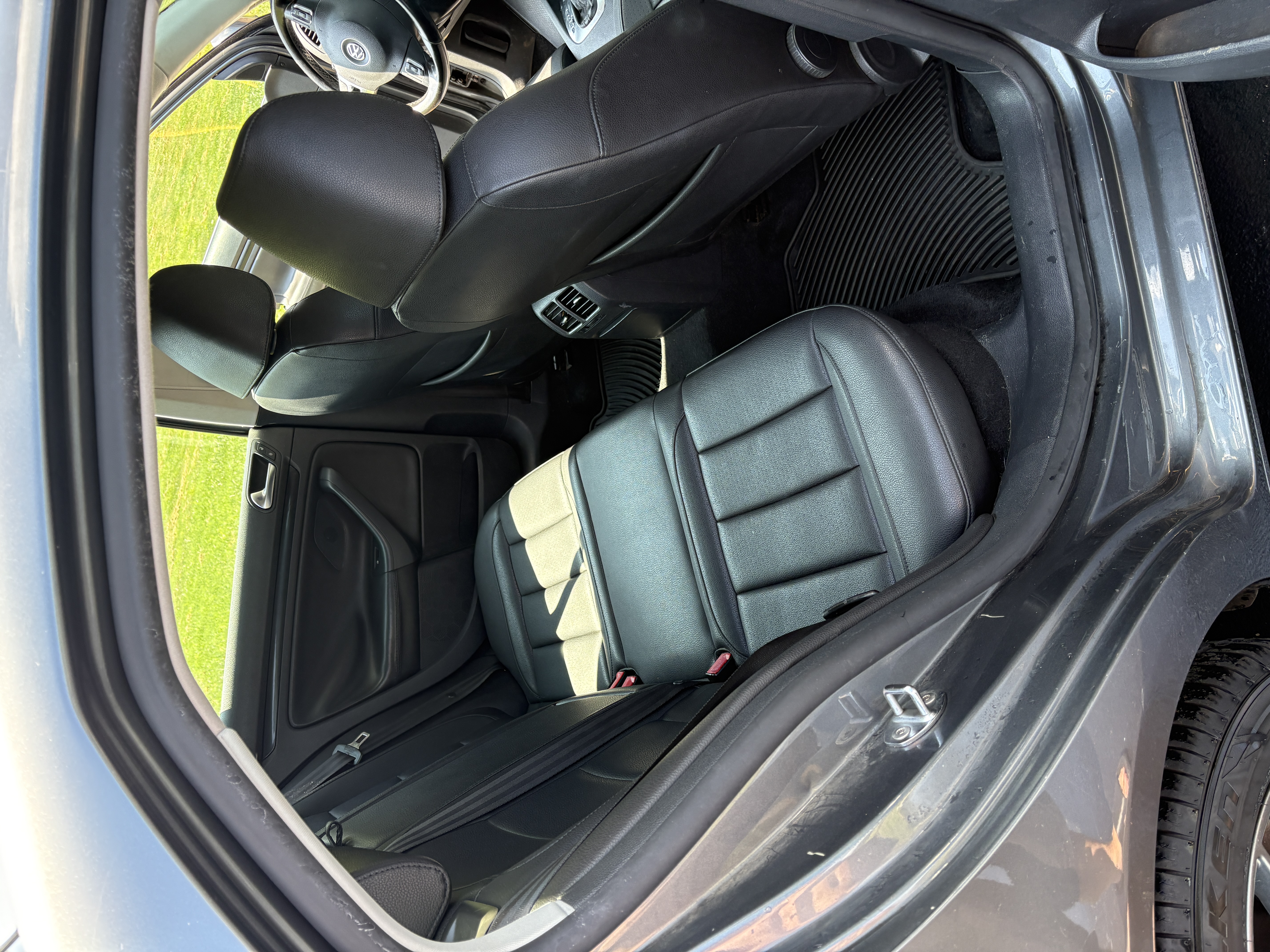 Used 2010 Volkswagen Jetta TDI FWD image 17