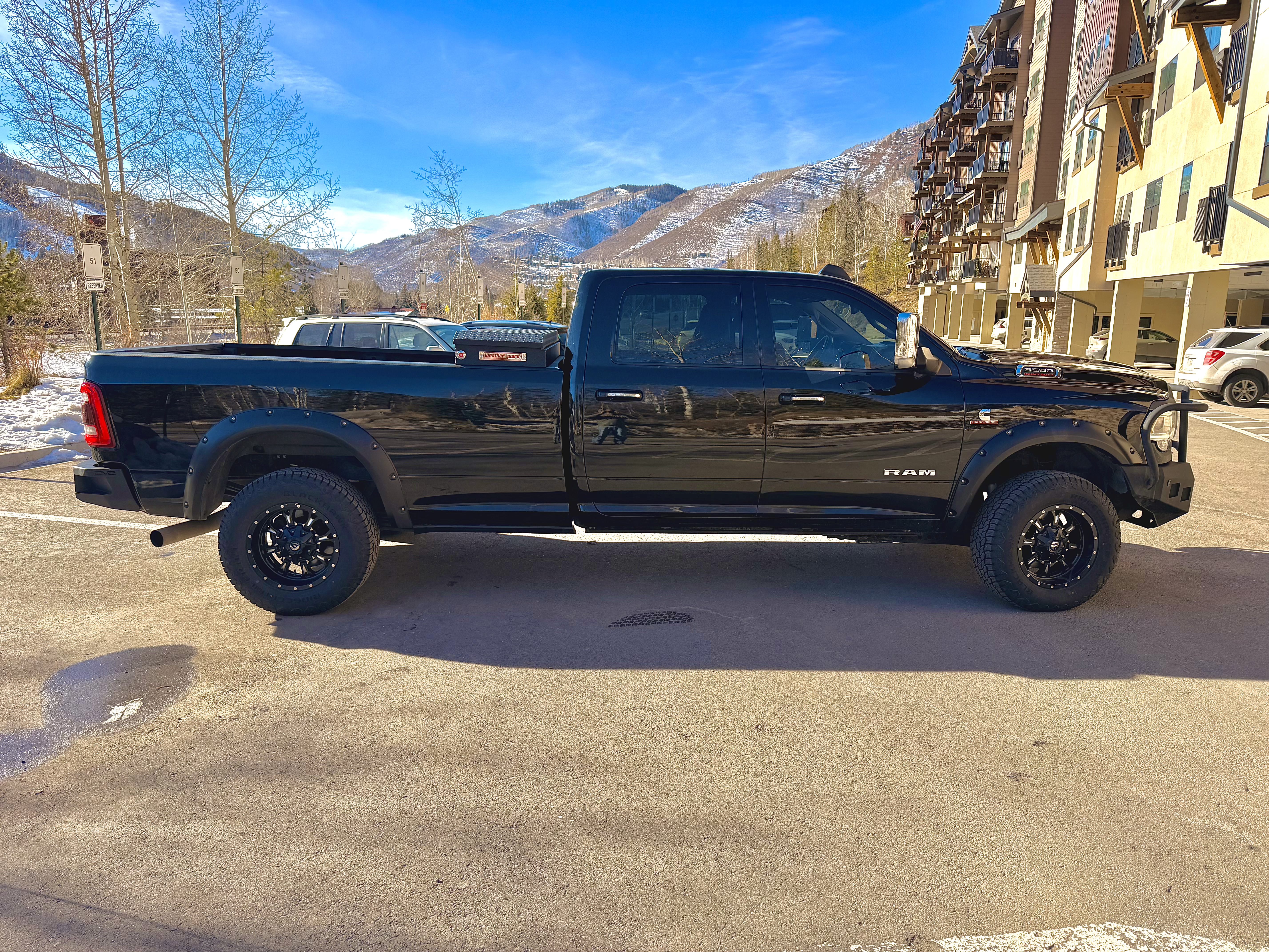 Used 2021 RAM 3500 Laramie AWD/4WD image 9