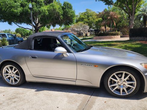 Used 2004 Honda S2000 Convertible 2D image 5