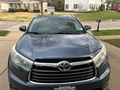 Used 2016 Toyota Highlander XLE image 8