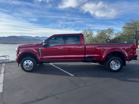 Used 2023 Ford F350 Platinum image 17