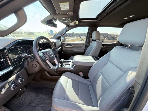 Used 2023 GMC Sierra 1500 SLT w/ SLT Premium Plus Package image 13