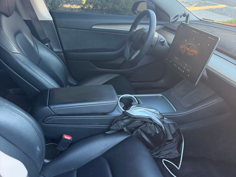 Used 2023 Tesla Model 3 Performance AWD/4WD image 2