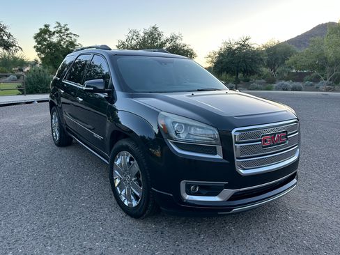 Used 2015 GMC Acadia Denali image 4