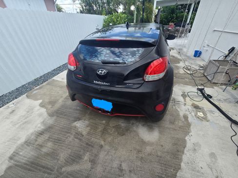 Used 2015 Hyundai Veloster Turbo R-Spec FWD image 16
