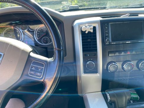 Used 2012 RAM 1500 Classic SLT w/ SLT Plus D￩cor Group image 7