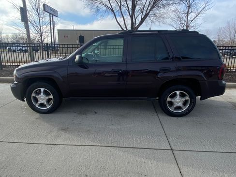 Used 2008 Chevrolet TrailBlazer 4WD w/ Smoker's Package image 1