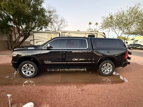 Used 2023 RAM 1500 Limited image 1