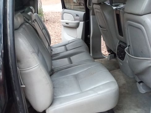 Used 2007 Chevrolet Avalanche LTZ w/ LTZ Preferred Equipment Group image 19