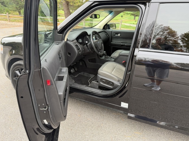 Used 2019 Ford Flex SEL w/ Equipment Group 202A AWD/4WD image 10