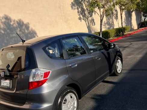 Used 2013 Honda Fit image 9