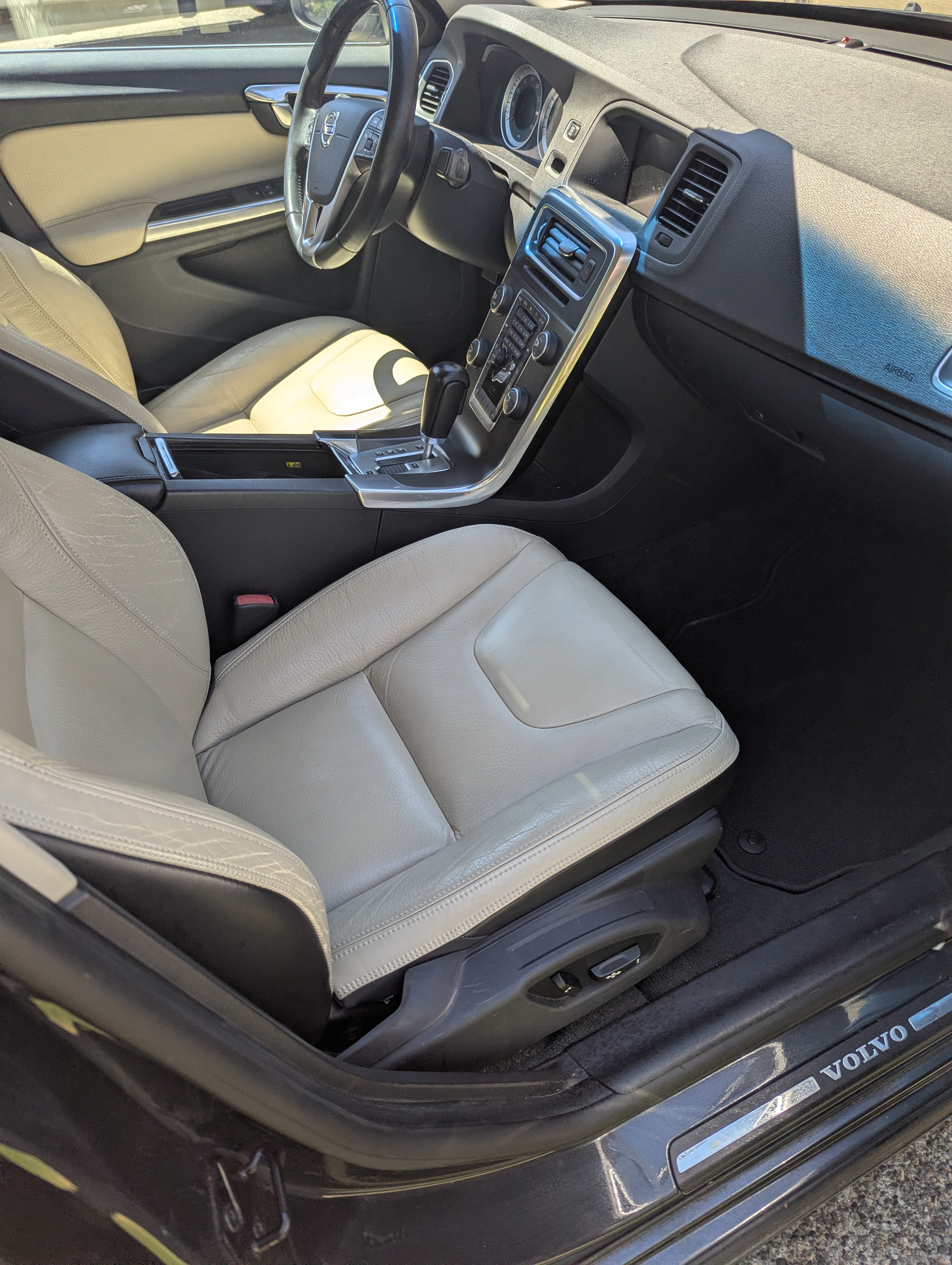 Used 2012 Volvo S60 T5 FWD image 6