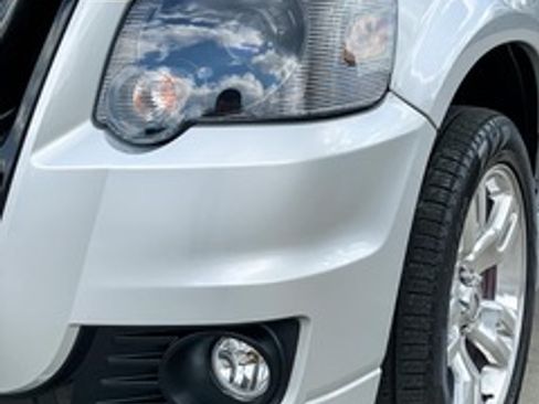Used 2010 Ford Explorer Sport Trac Limited RWD image 2