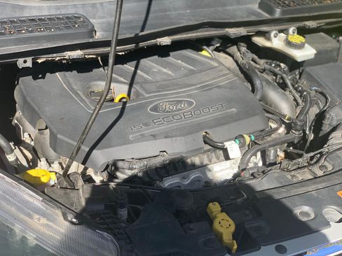 Used 2018 Ford Escape SE image 15