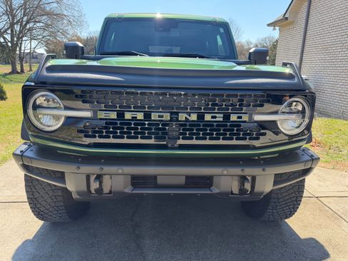 Used 2022 Ford Bronco Wildtrak image 12