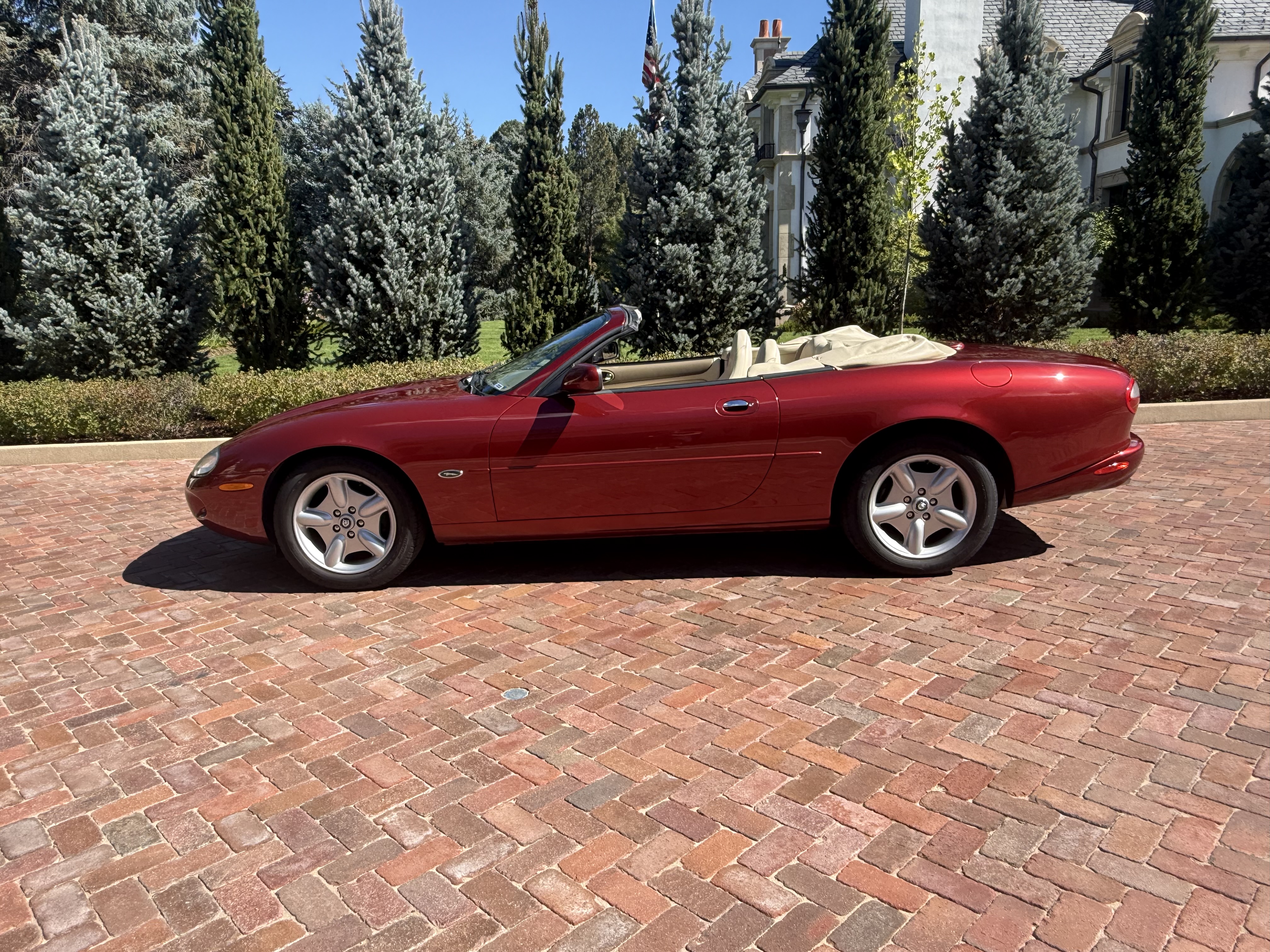 Used 1997 Jaguar XK8 Convertible RWD image 17
