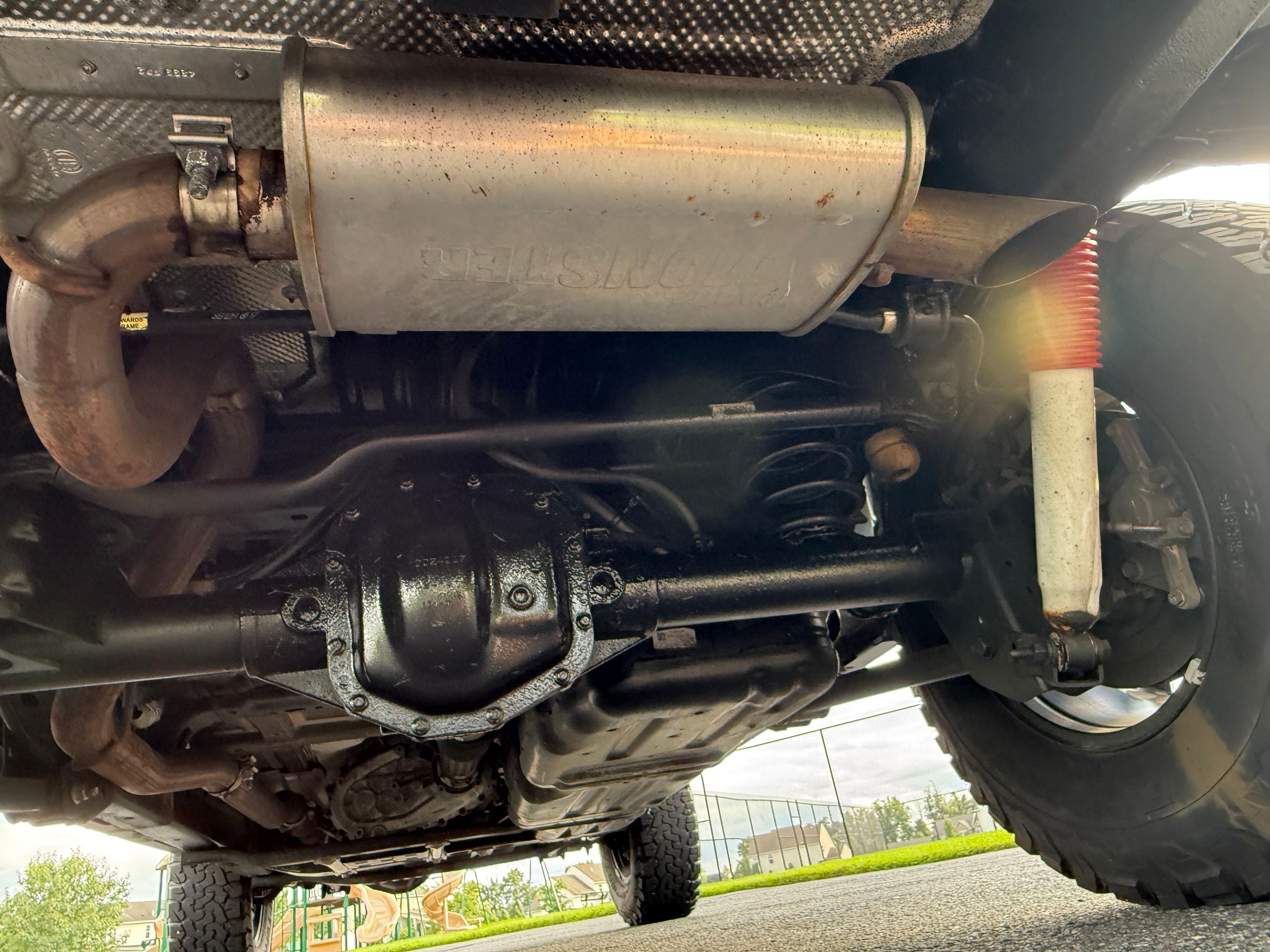 Used 2018 Jeep Wrangler Unlimited Rubicon w/ Dual Top Group AWD/4WD image 19
