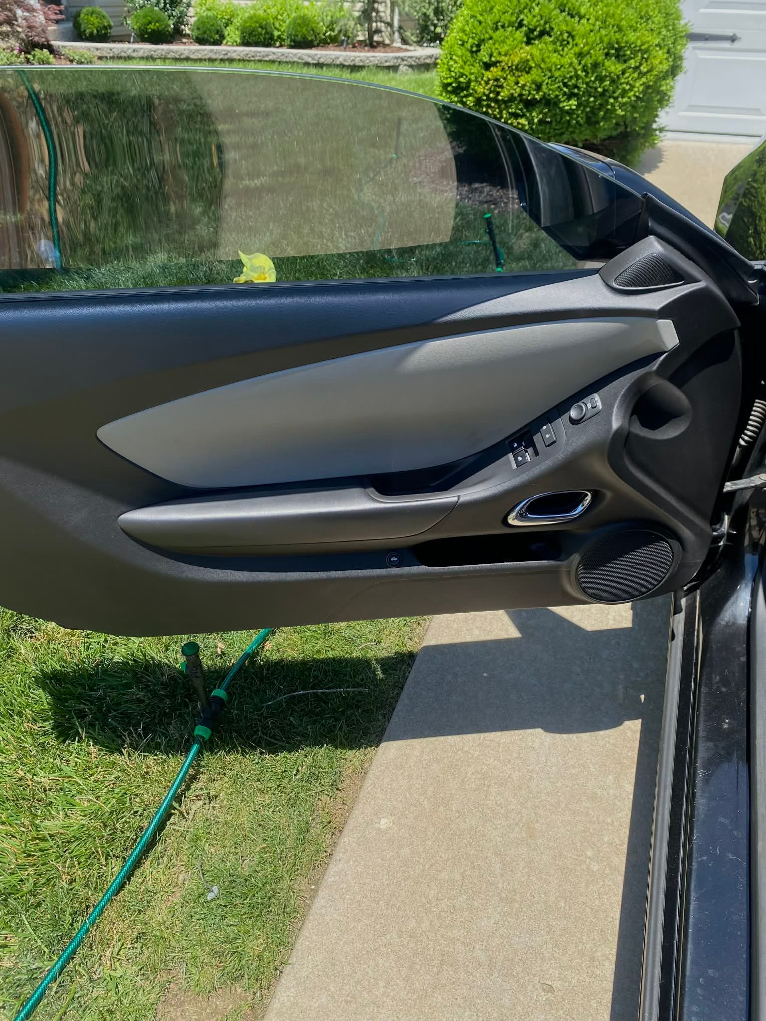 Used 2012 Chevrolet Camaro LS RWD image 12