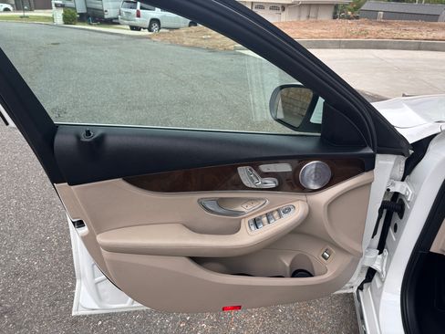 Used 2016 Mercedes-Benz C 300 Sedan image 12