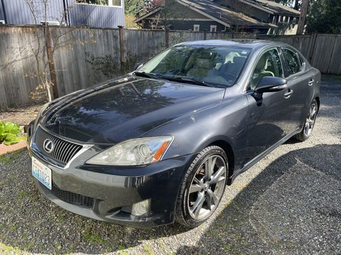 Used 2010 Lexus IS 250 image 2