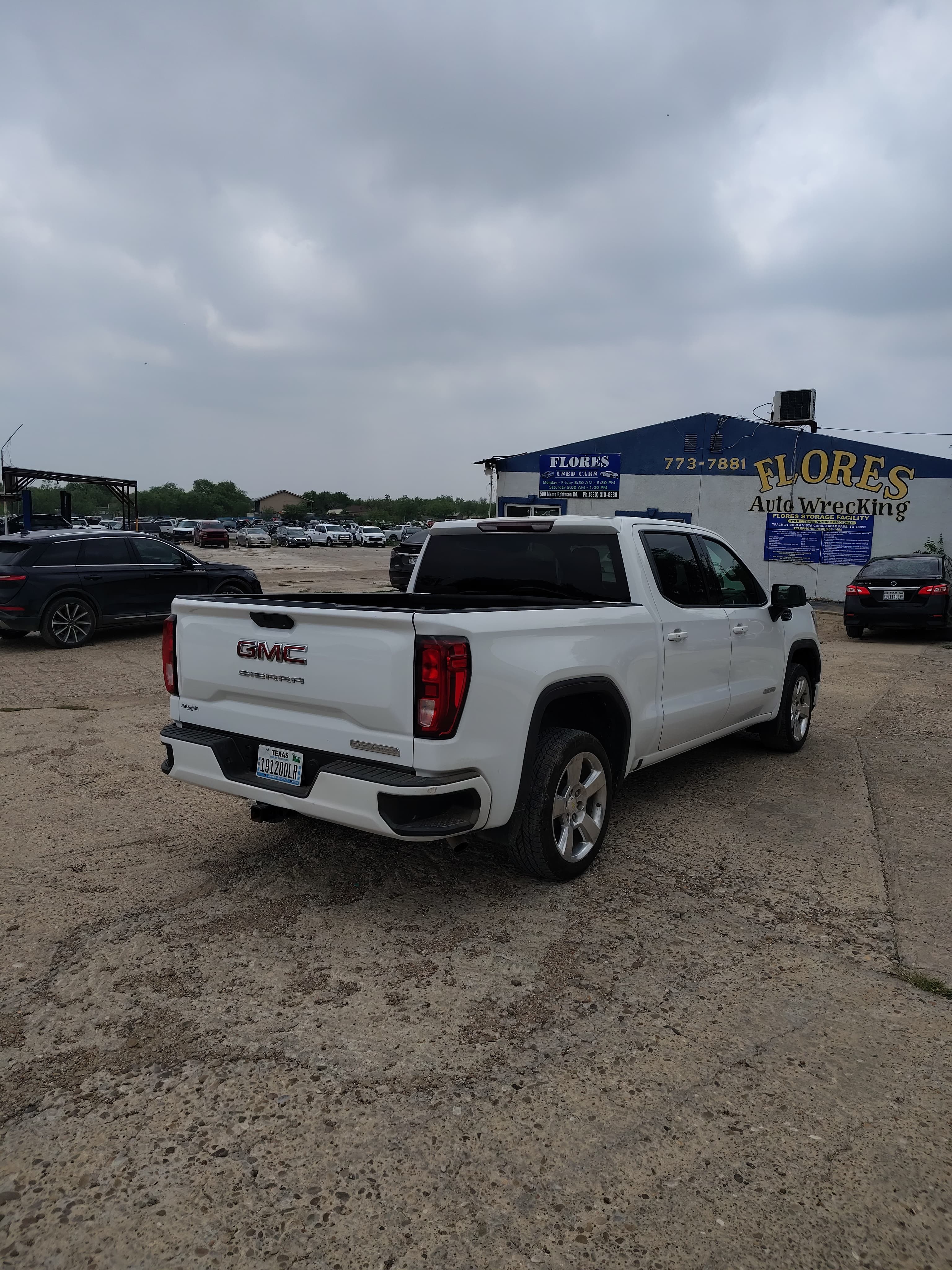 Used 2020 GMC Sierra 1500 Elevation w/ Elevation Value Package RWD image 5