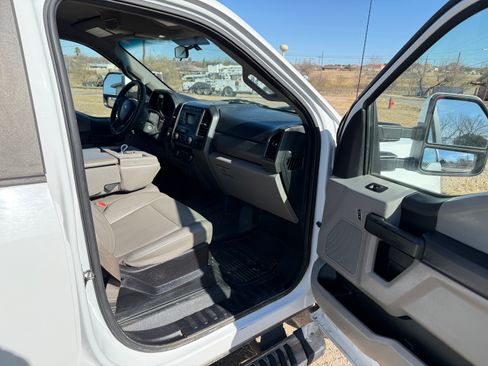 Used 2019 Ford F250 XL w/ Power Equipment Group image 8