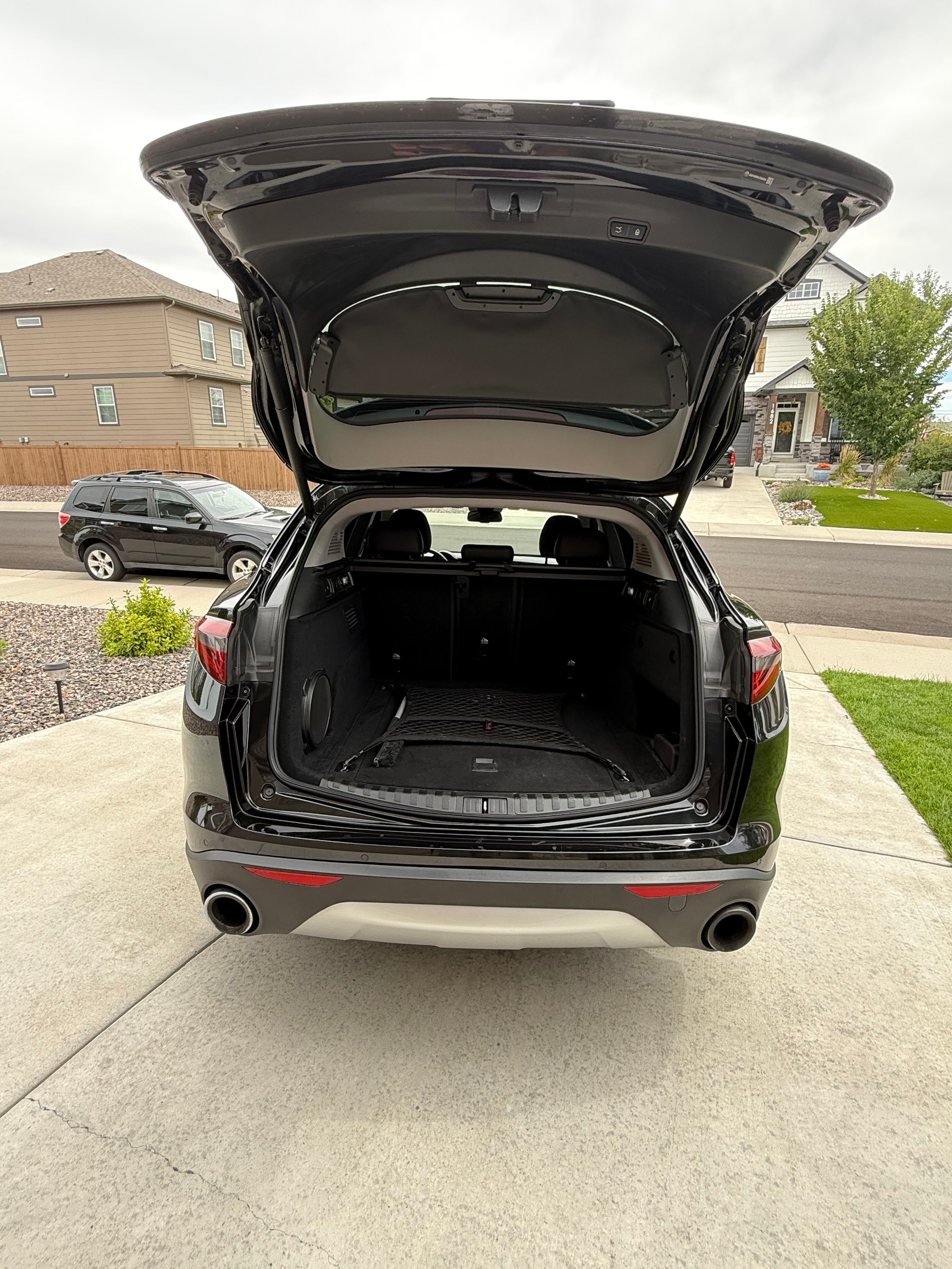 Used 2018 Alfa Romeo Stelvio Ti AWD/4WD image 18