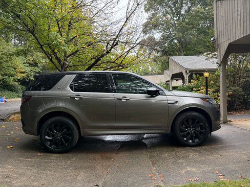 Used 2021 Land Rover Discovery Sport S R-Dynamic image 19