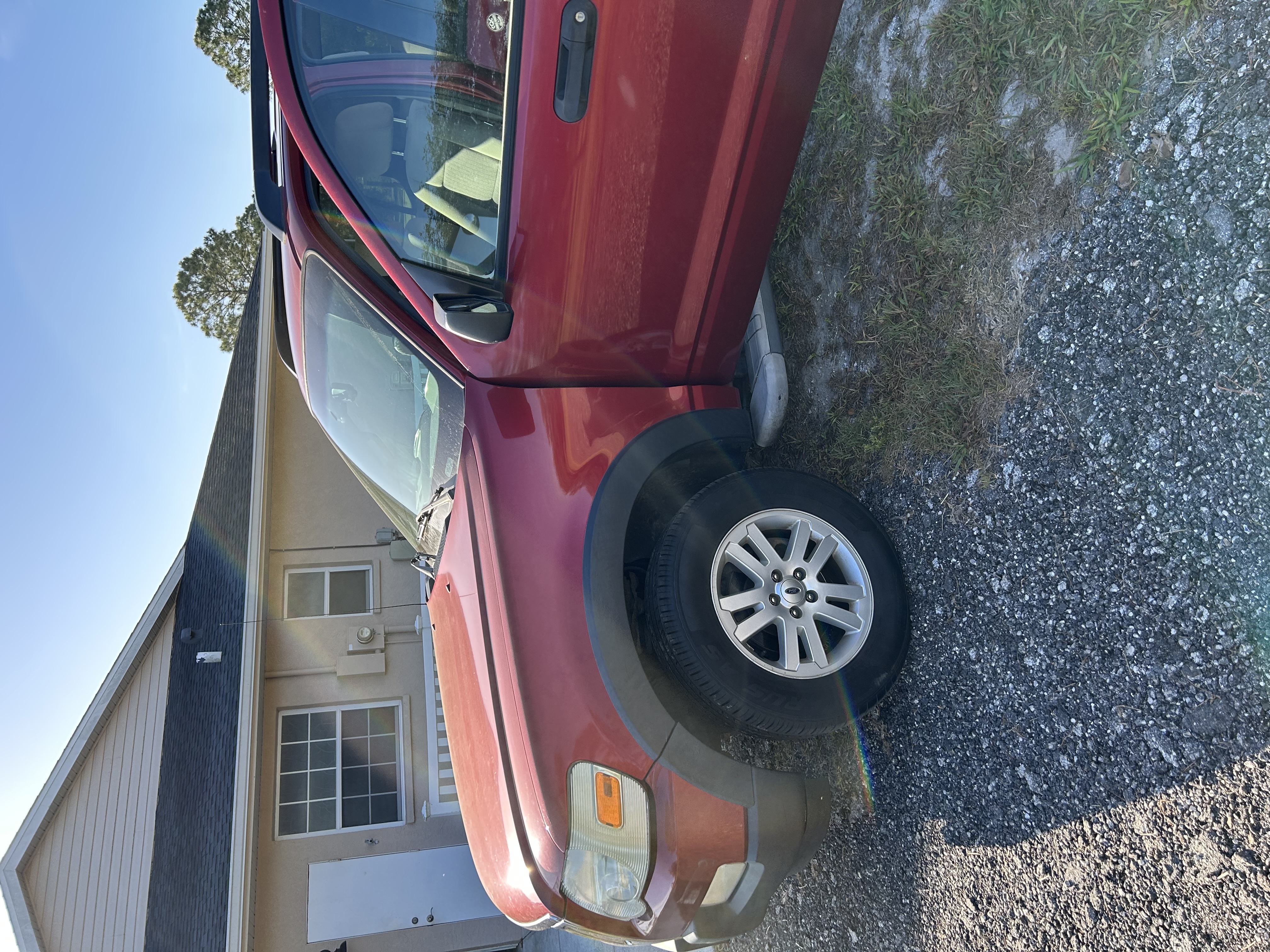 Used 2007 Ford Explorer Sport Trac XLT AWD/4WD image 10