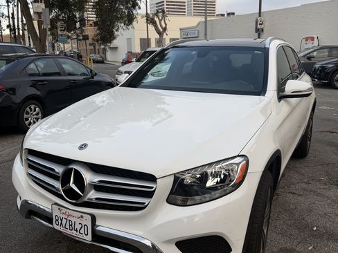 Used 2018 Mercedes-Benz GLC 300 image 1