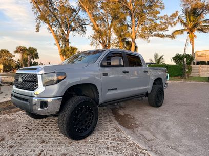 Used 2018 Toyota Tundra SR5 w/ SR5 Upgrade Package