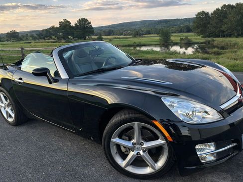 Used 2008 Saturn Sky w/ Premium Trim Package RWD image 5