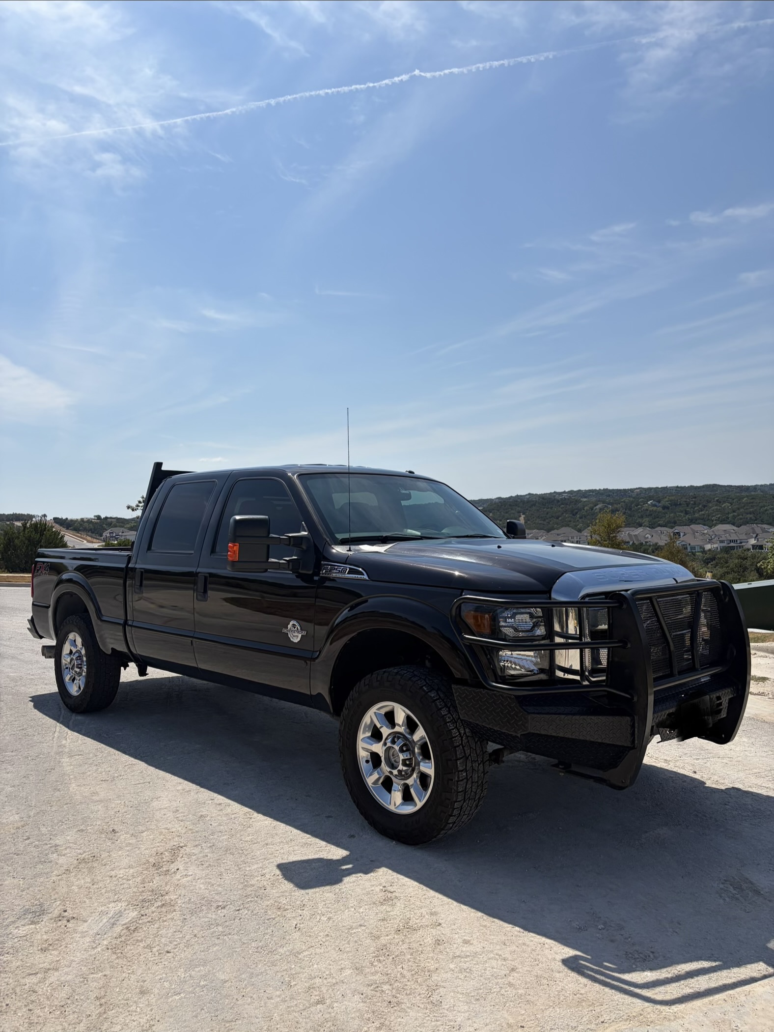 Used 2013 Ford F250 Lariat w/ Lariat Interior Pkg AWD/4WD image 4