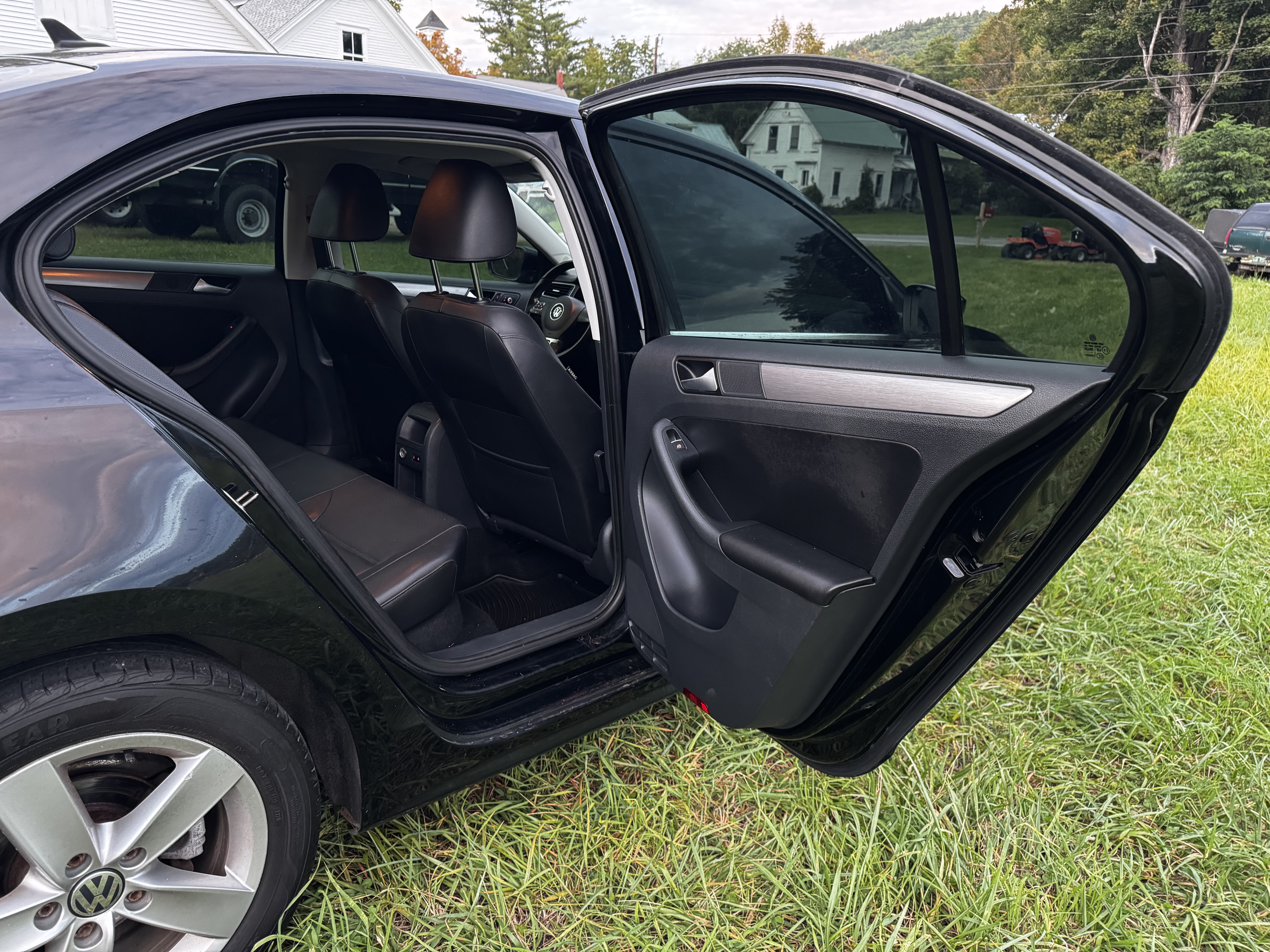 Used 2014 Volkswagen Jetta TDI FWD image 11