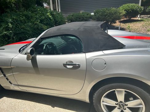Used 2007 Saturn Sky RWD image 1