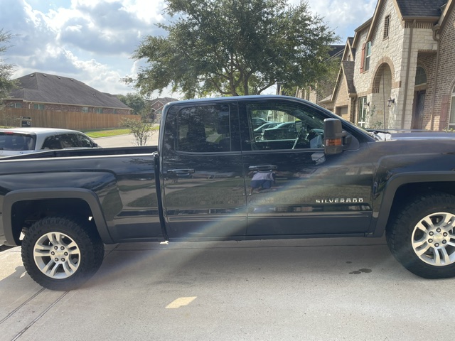Used 2018 Chevrolet Silverado 1500 LT w/ Max Trailering Package AWD/4WD image 6