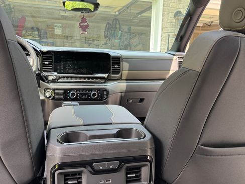 Used 2025 Chevrolet Silverado 1500 ZR2 w/ Technology Package AWD/4WD image 13