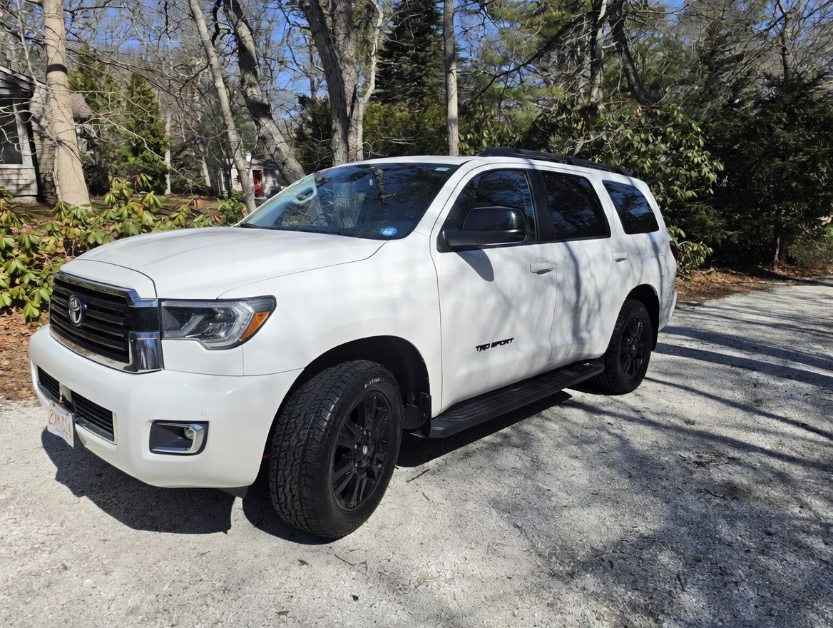 Used 2019 Toyota Sequoia TRD Sport w/ TRD Sport Premium Package AWD/4WD image 12