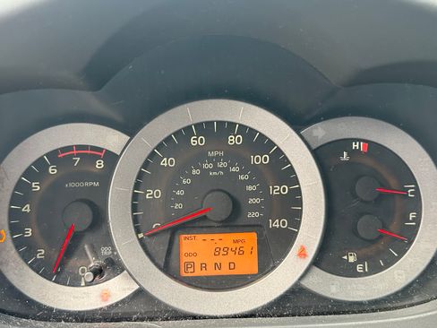 Used 2012 Toyota RAV4 FWD w/ Value Pkg image 6