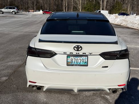 Used 2022 Toyota Camry XSE image 8