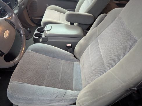 Used 2003 Ford Excursion XLT image 28