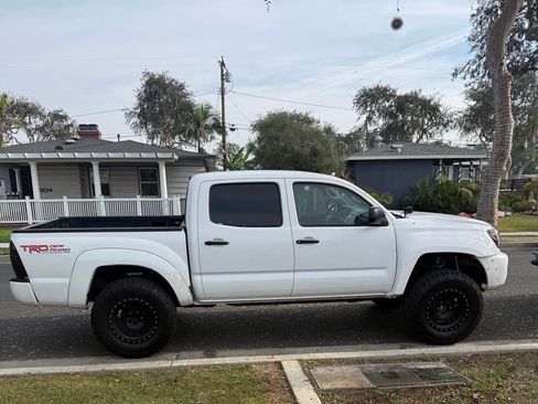 Used 2007 Toyota Tacoma PreRunner image 2