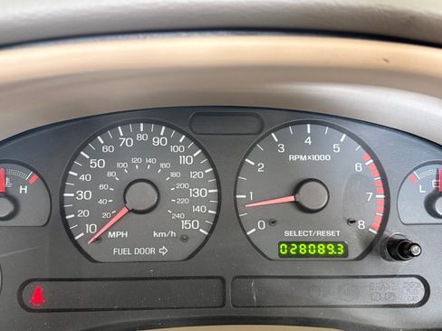 Used 2004 Ford Mustang GT Premium image 22