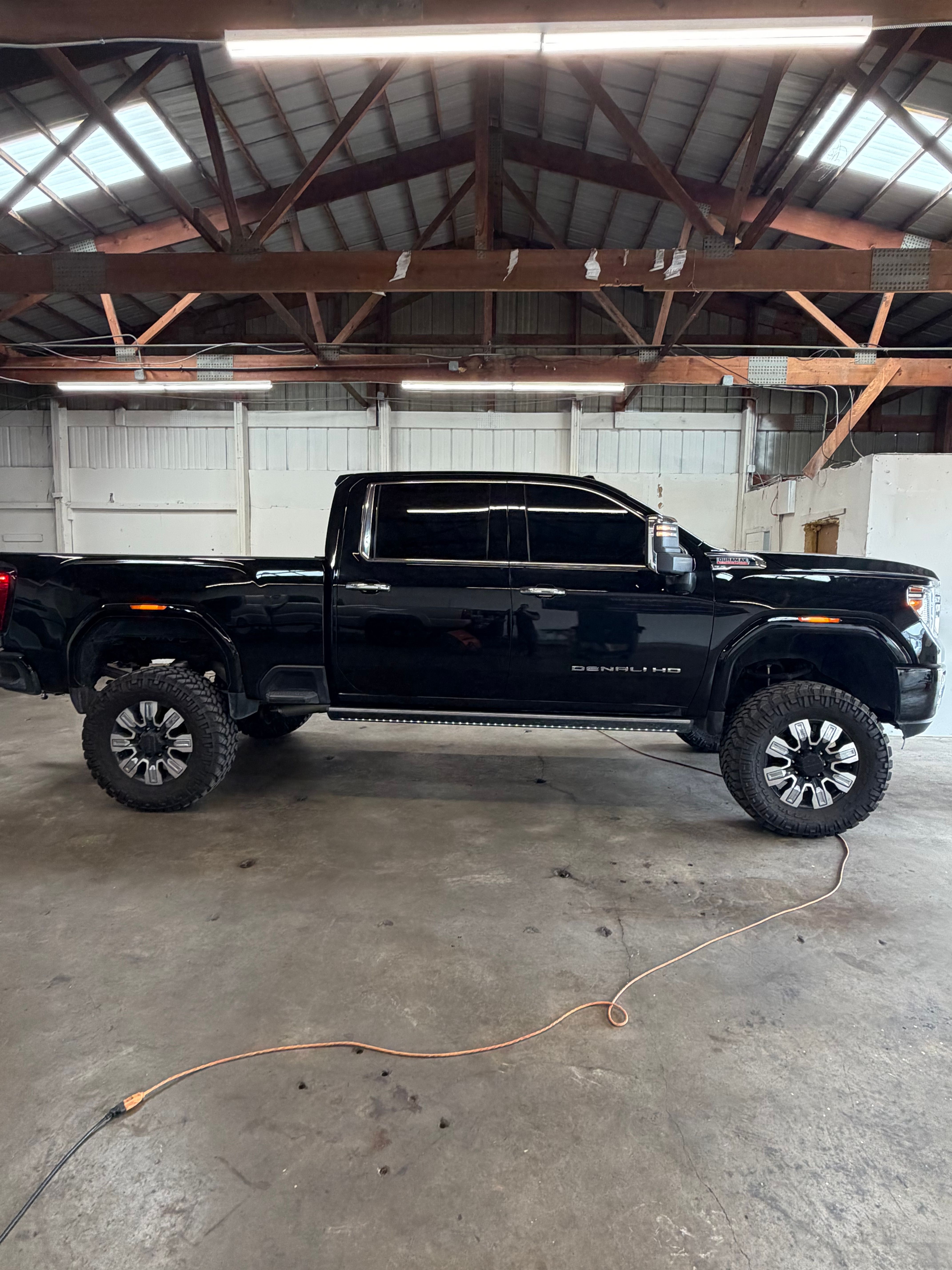 Used 2022 GMC Sierra 2500 Denali w/ Denali Ultimate Package AWD/4WD image 4
