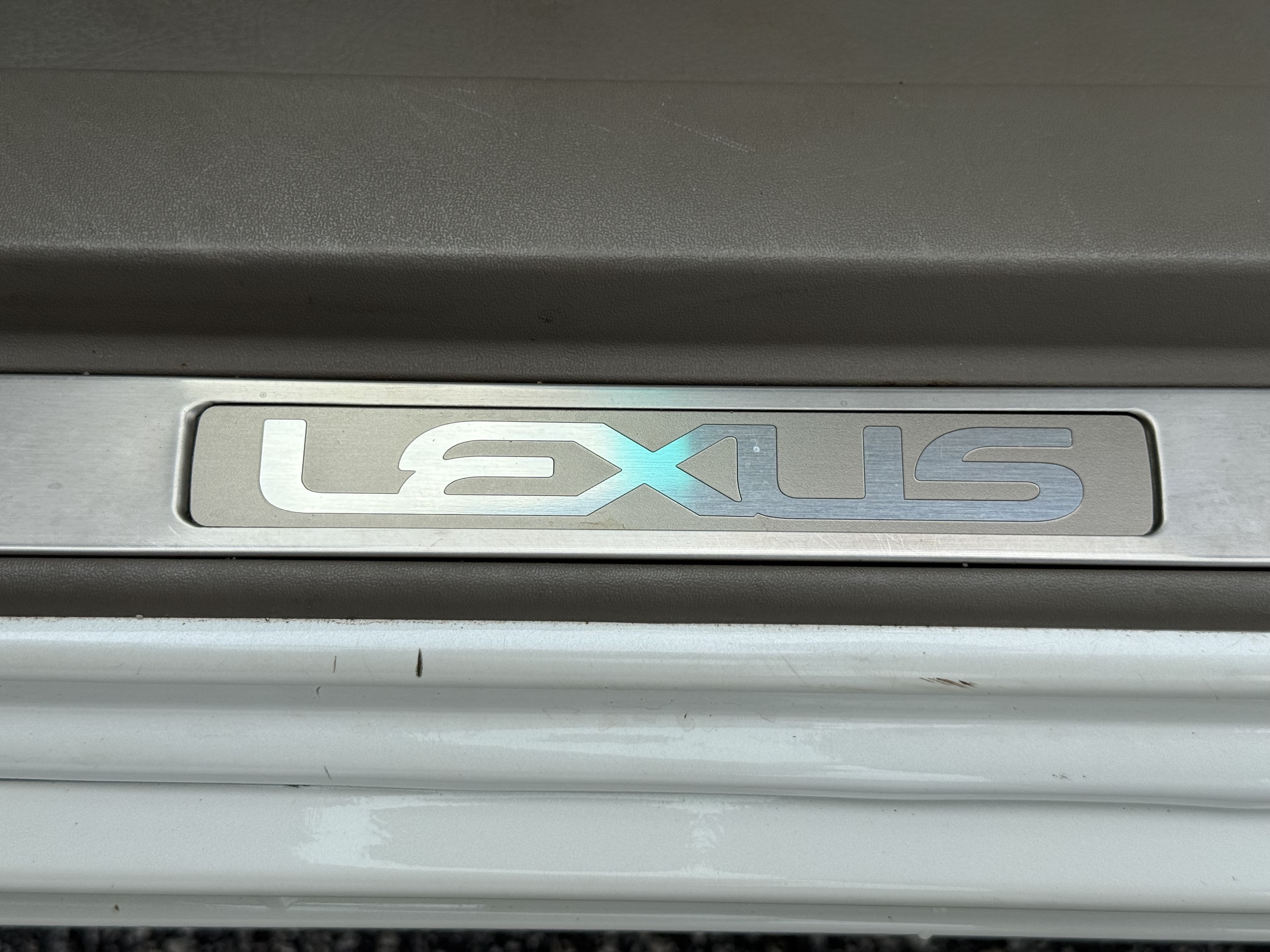 Used 2003 Lexus LS 430 RWD image 21
