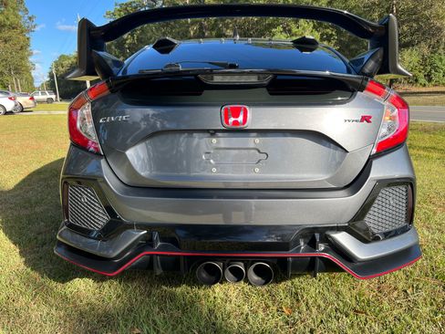 Used 2019 Honda Civic Type R image 16