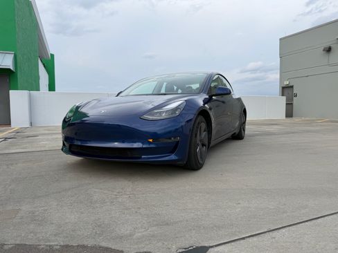 Used 2023 Tesla Model 3 Standard Range image 14