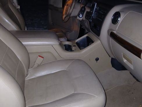 Used 2006 Ford Expedition Limited image 11