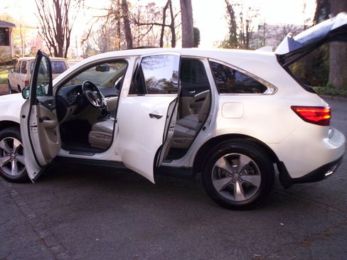 Used 2015 Acura MDX FWD image 16