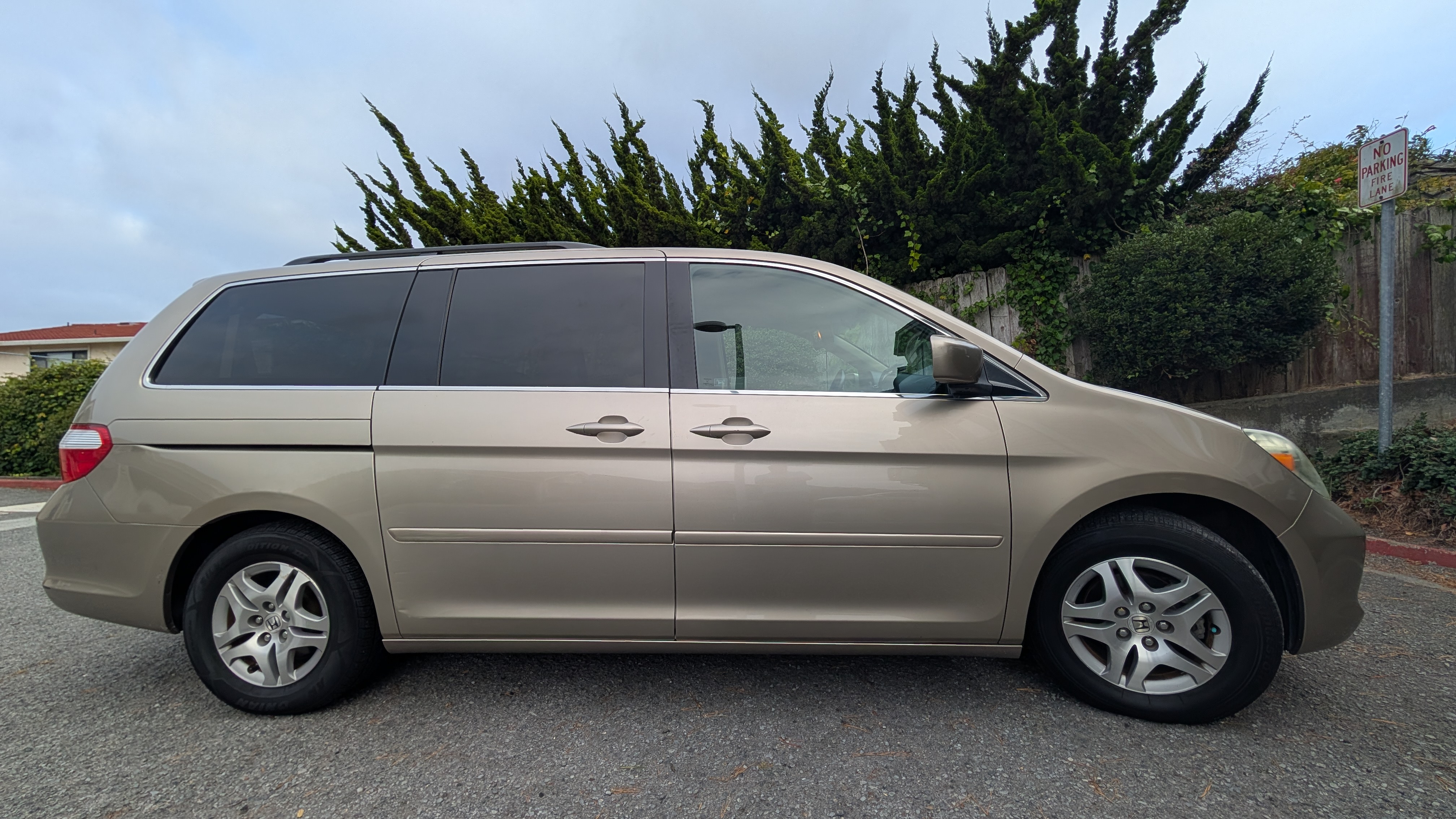 Used 2005 Honda Odyssey EX-L image 1